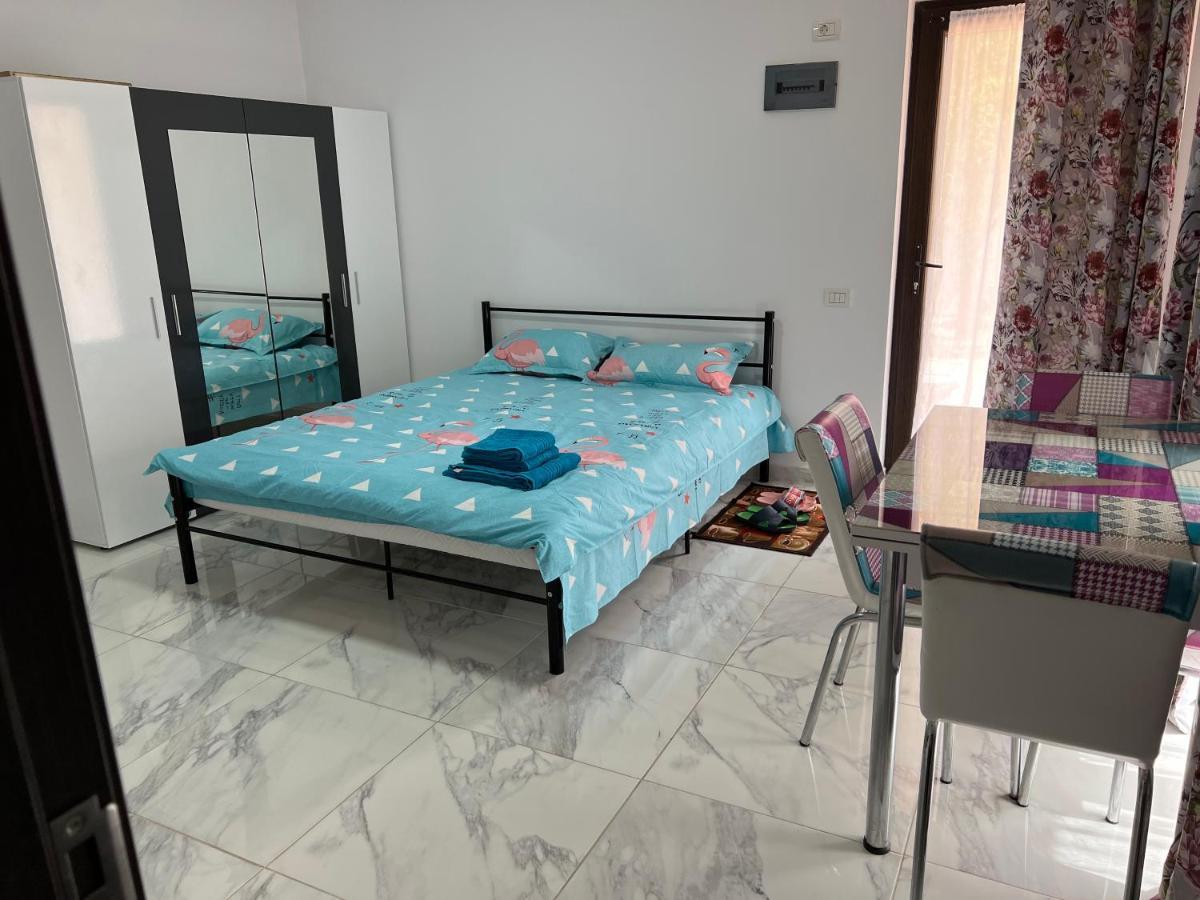 Apartment Naya Bucharest
